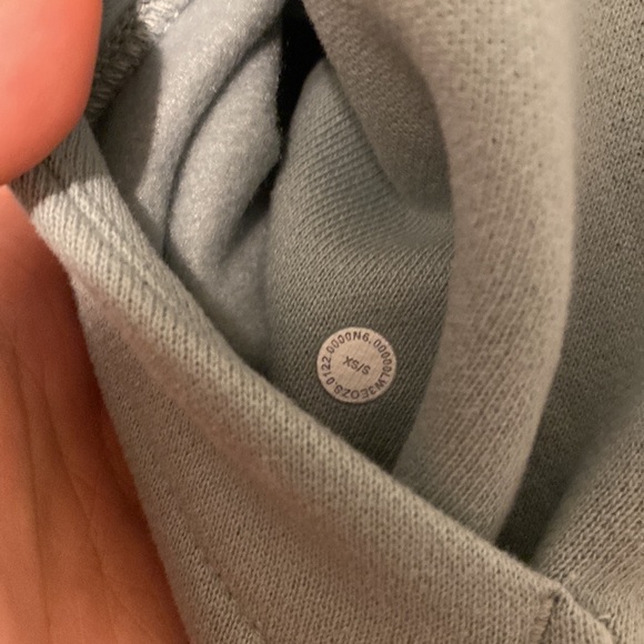 Lululemon scuba oversized full zip hoodie XS/S NWT silver blue - Picture 2 of 4